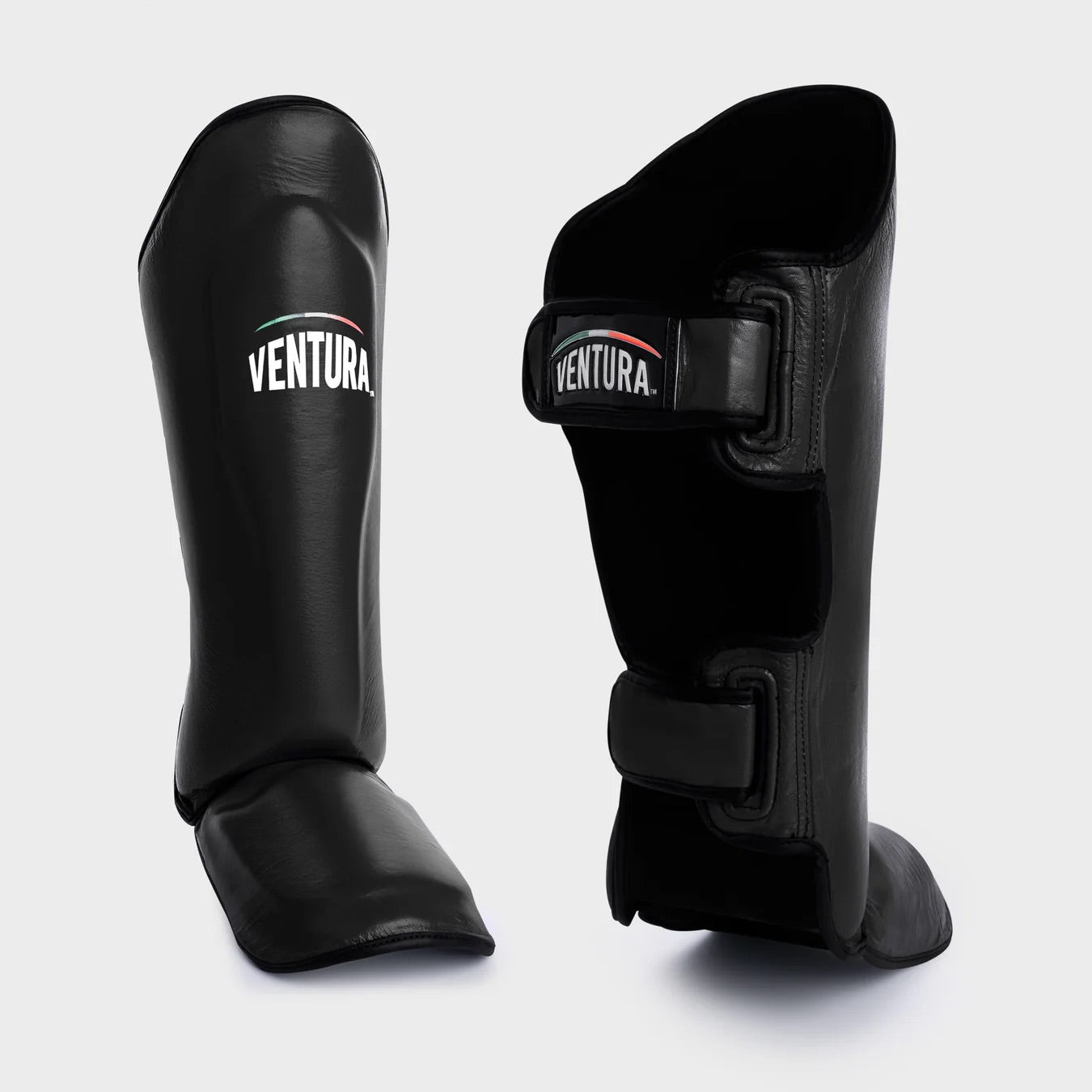 GANTS ET CASQUE DE BOXE EN CUIR VÉRITABLE AVEC PROTÈGE-TIBIAS noir