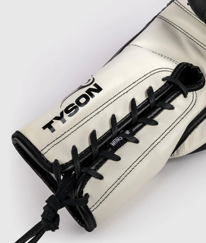 Gants de Boxe Pro Venum Giant 2.0 Mike Tyson avec Lacets - Noir Profond/Blanc Optique